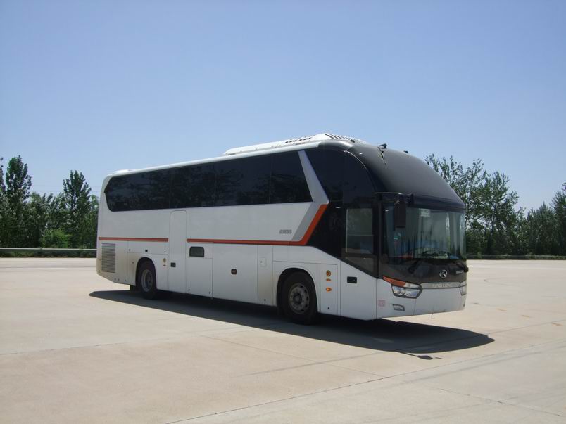 ܇ XMQ6129CYD3C