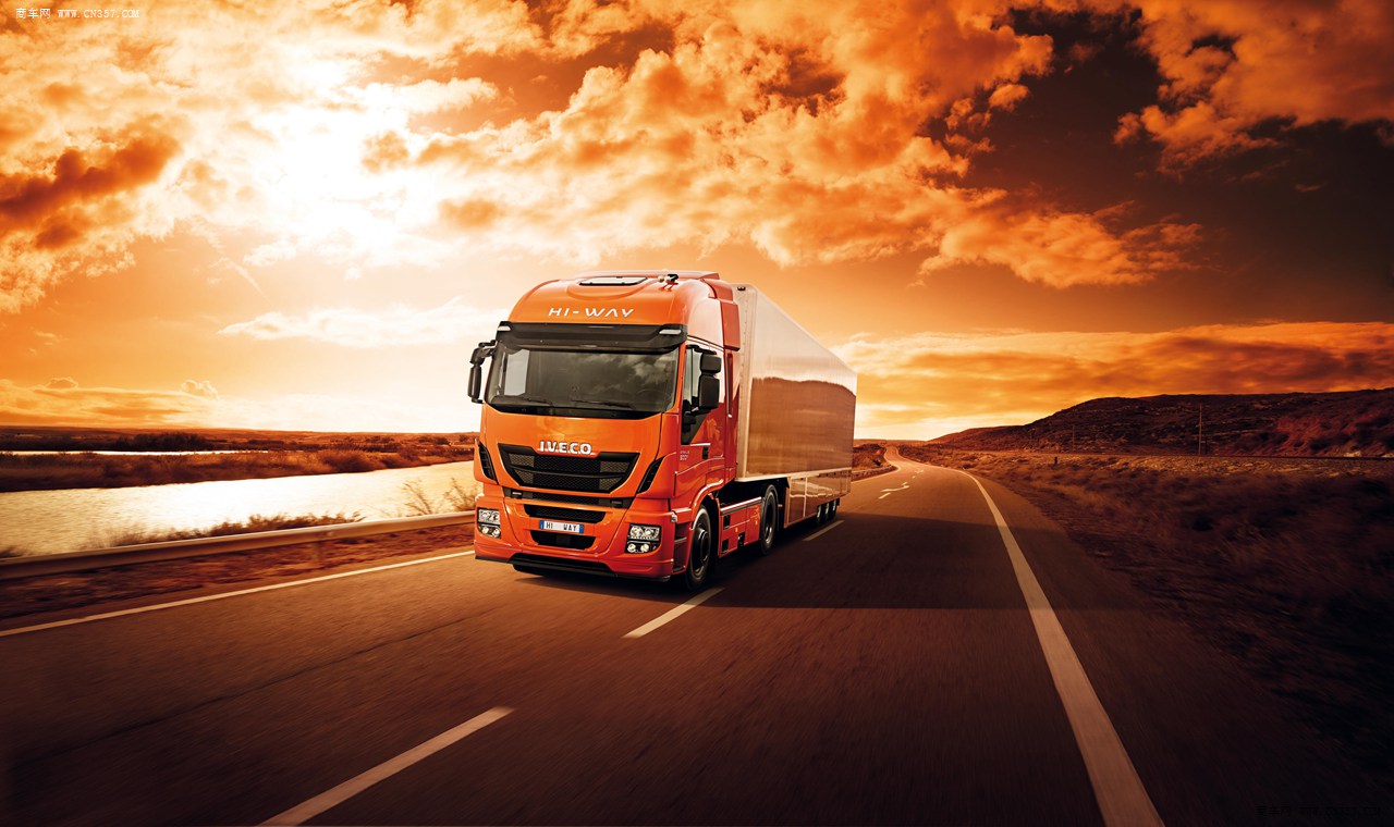 SStralis Hi-Way܇(ch)